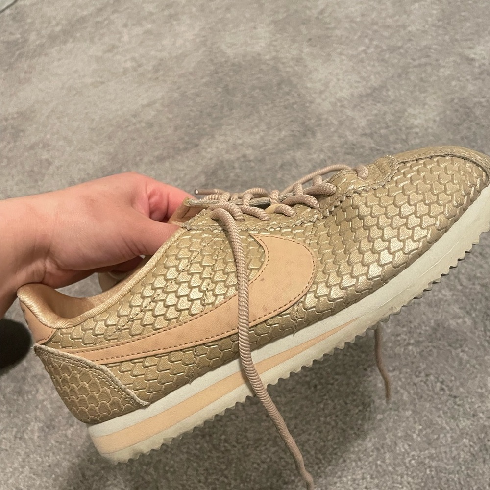 Nike Cortez Women’s pink and gold